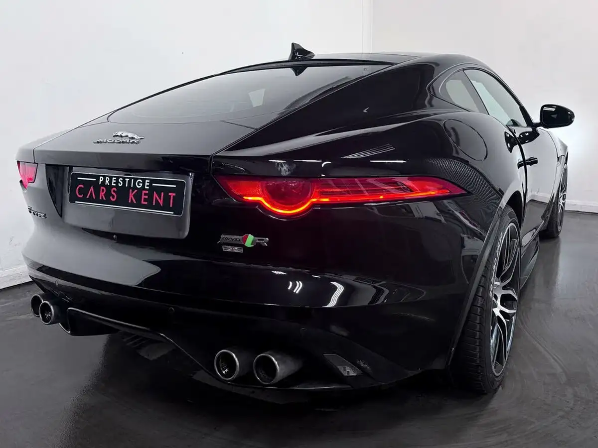 2016-jaguar-f-type-50-v8-sc-r-awd-coupe-big-12