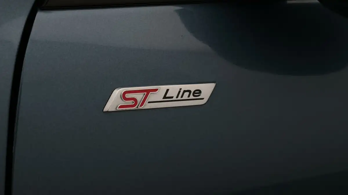 2023-ford-kuga-25t-st-line-edition-190ps-fhev-big-20