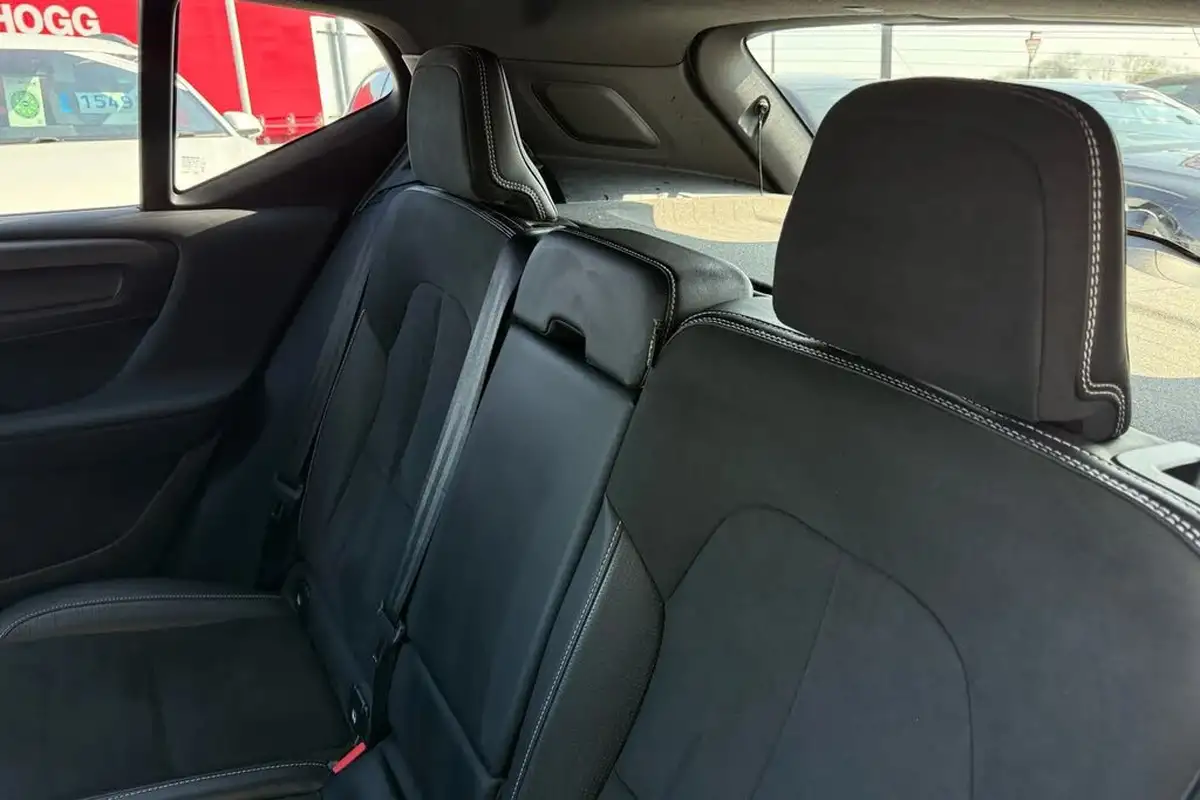 2019-volvo-xc40-15-t3-r-design-163bhp-big-36