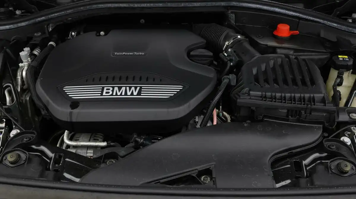 2019-bmw-1-series-15td-116d-se-114bhp-5d-big-18