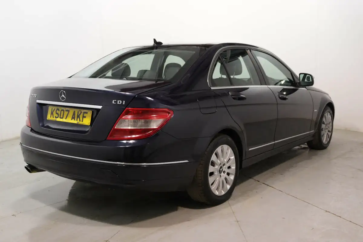 2007-mercedes-benz-c-class-21td-c220-cdi-elegance-saloon-4d-auto-big-6
