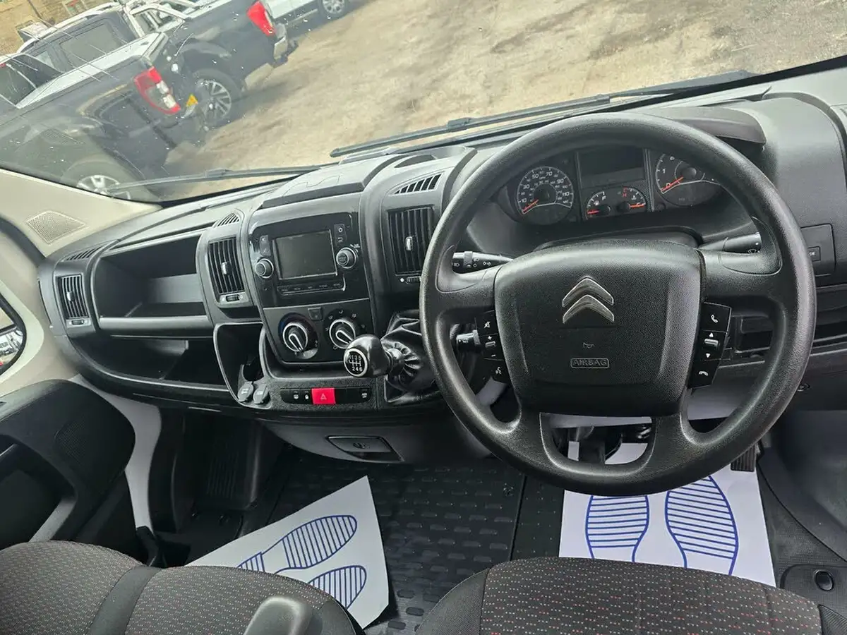 2022-citroen-relay-22bluehdi-35-l4h2-heavy-enterprise-big-21