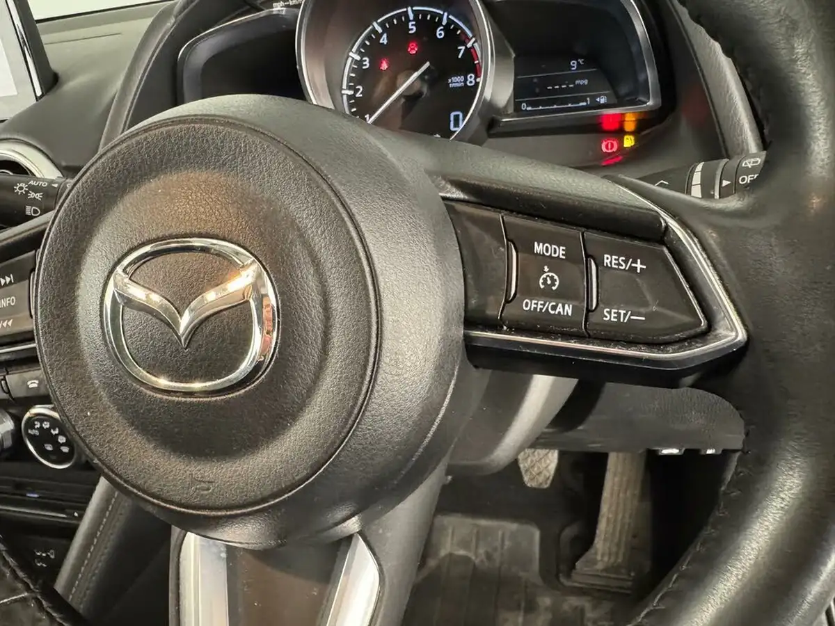 2021-mazda-mazda2-15-skyactiv-g-gt-sport-nav-light-stone-big-22