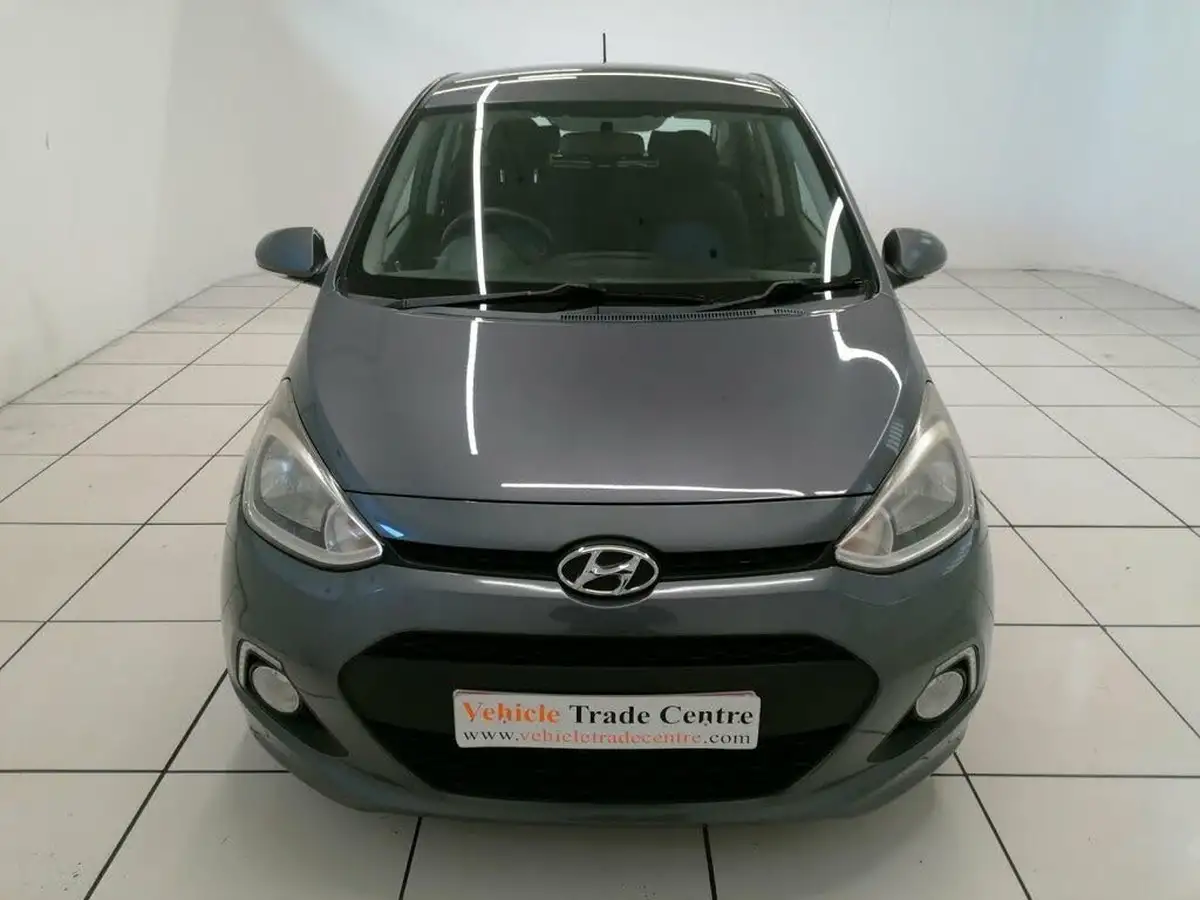 2014-hyundai-i10-10-premium-big-1