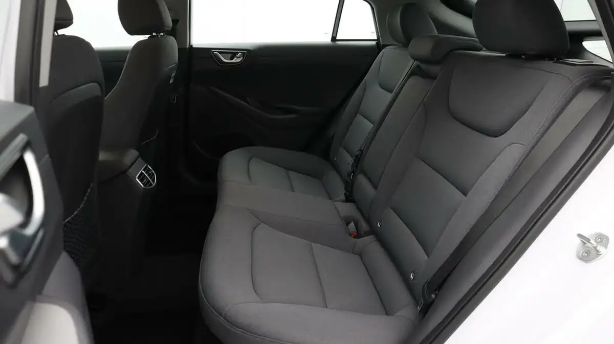 2021-hyundai-ioniq-16-gdi-premium-hybrid-big-16