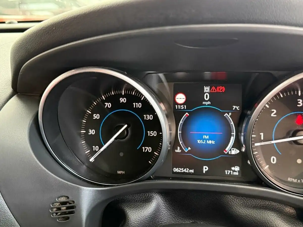 2016-jaguar-f-pace-20-i4d-r-sport-awd-auto-big-34