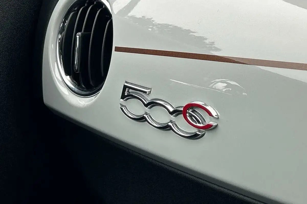 2020-fiat-500c-12-collezione-fall-big-9