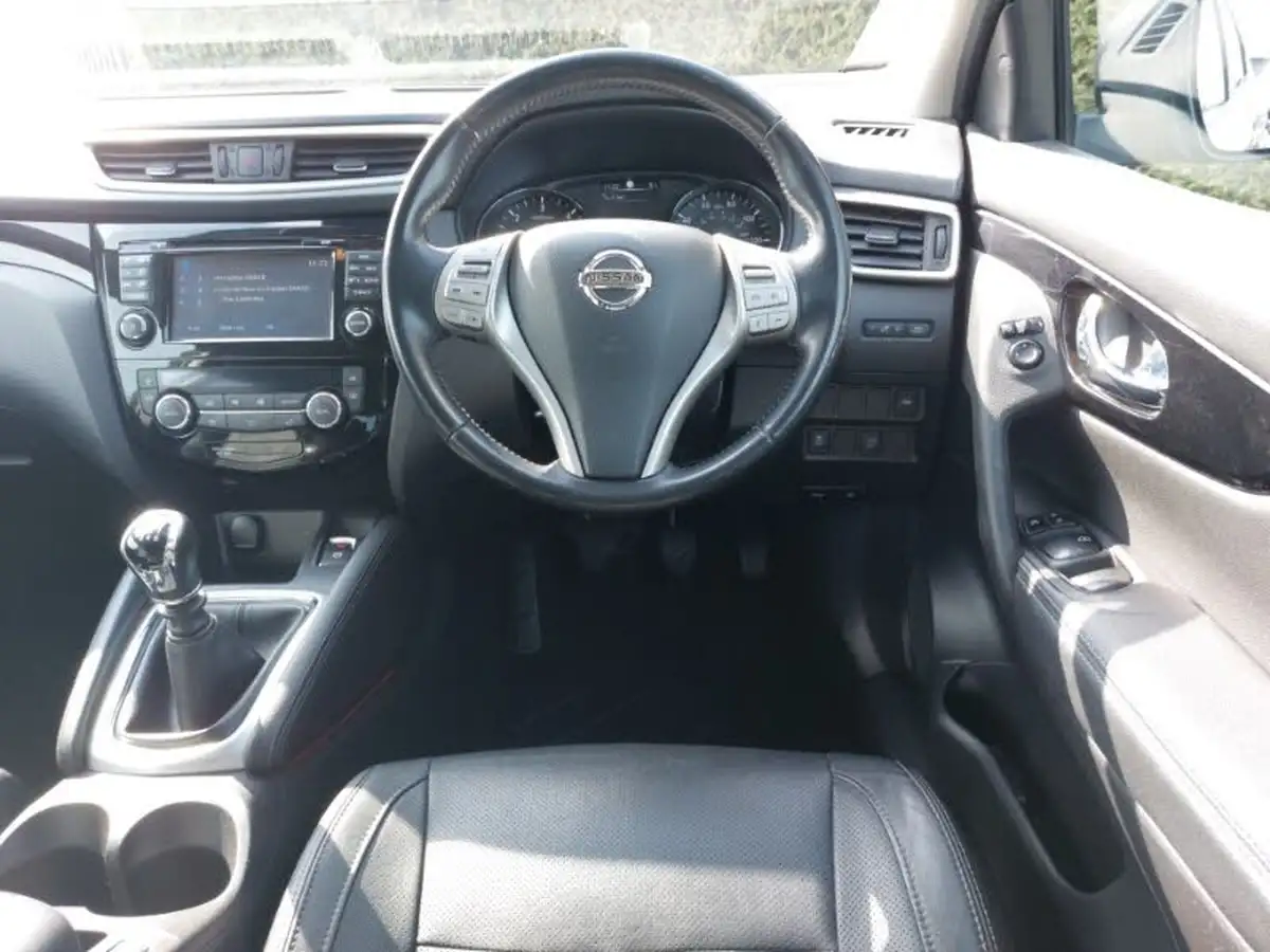 2017-nissan-qashqai-16dci-tekna-big-6