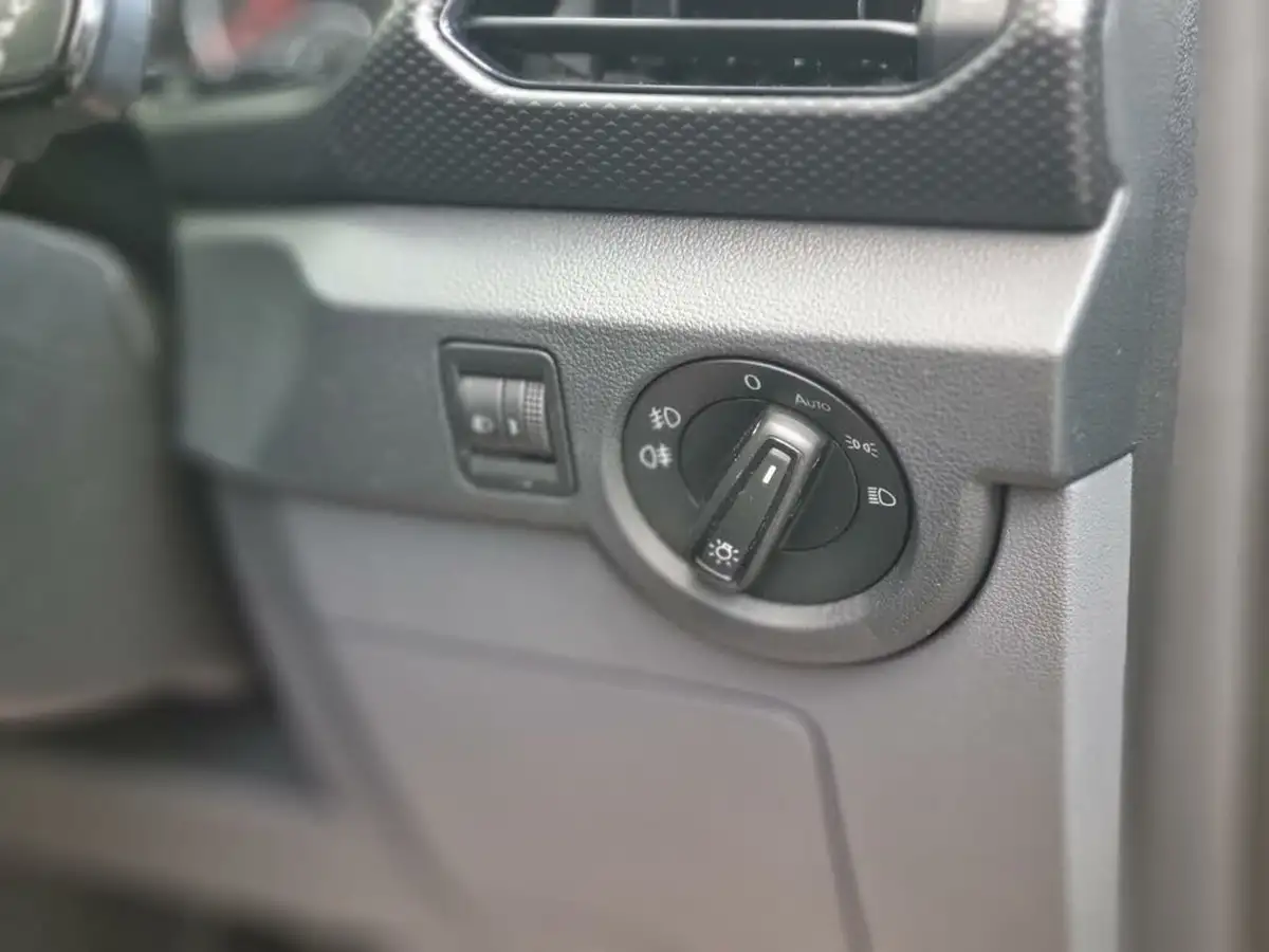 2021-volkswagen-t-cross-10-tsi-se-110ps-big-15