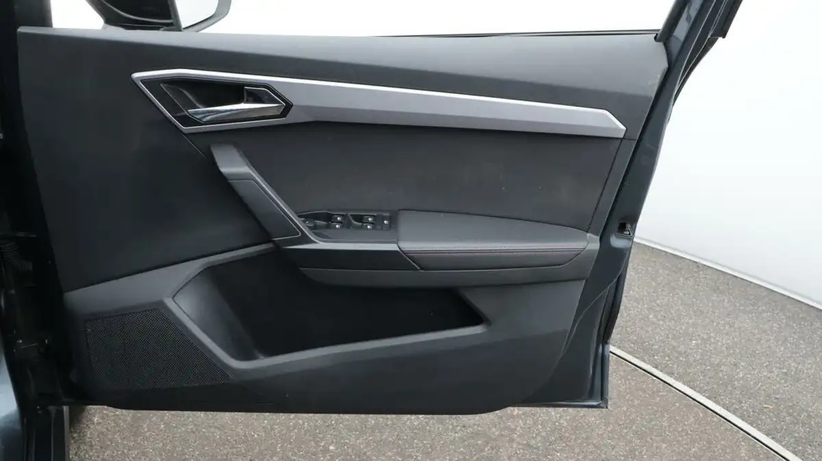 2021-seat-arona-10-tsi-fr-red-edition-big-15