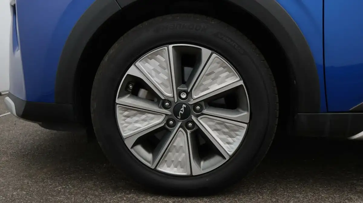 2022-kia-soul-ev-maxx-big-18