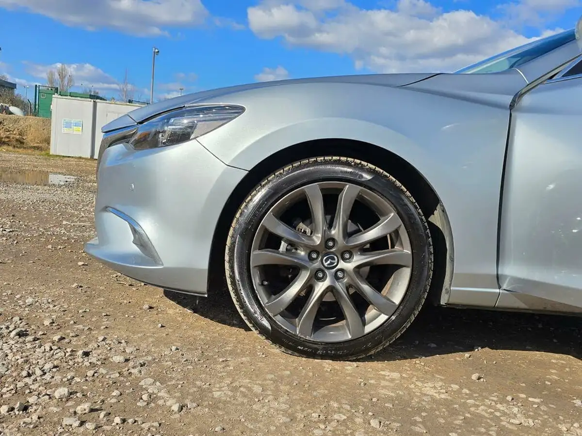 2015-mazda-mazda6-22td-sport-nav-175ps-tourer-5d-auto-big-41