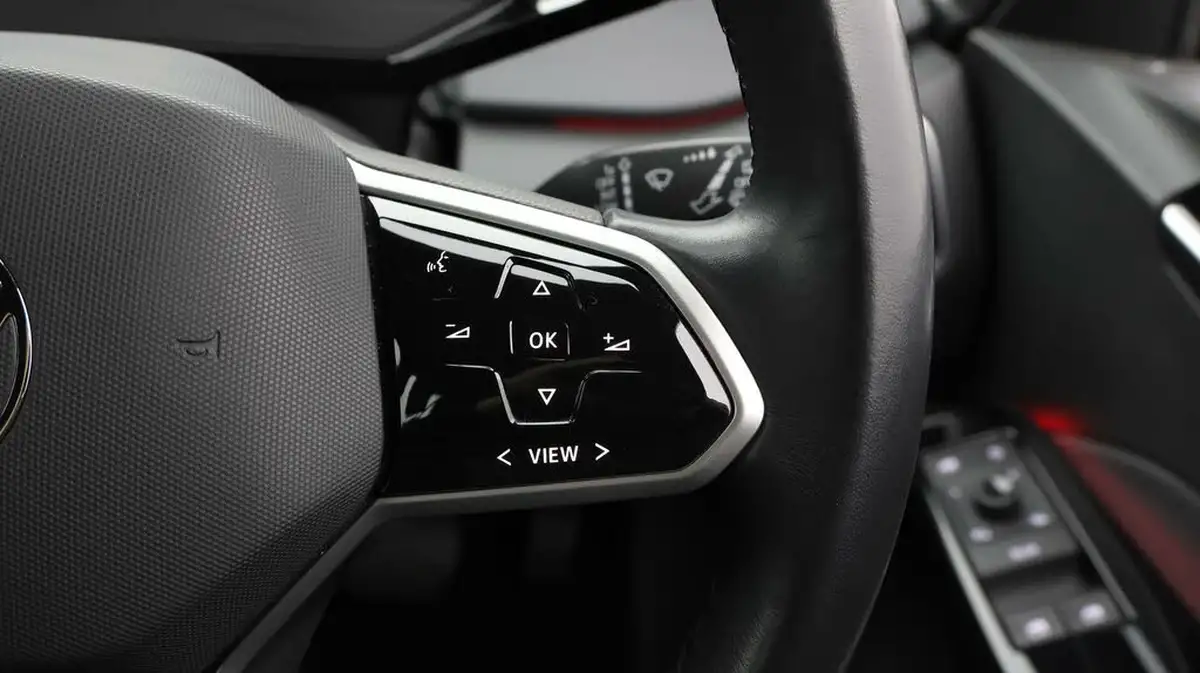 2021-volkswagen-id3-e-life-204ps-58kwh-pro-performance-big-22