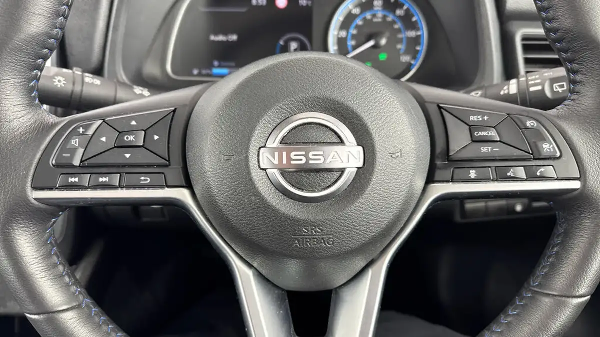 2023-nissan-leaf-e-acenta-39kwh-big-18