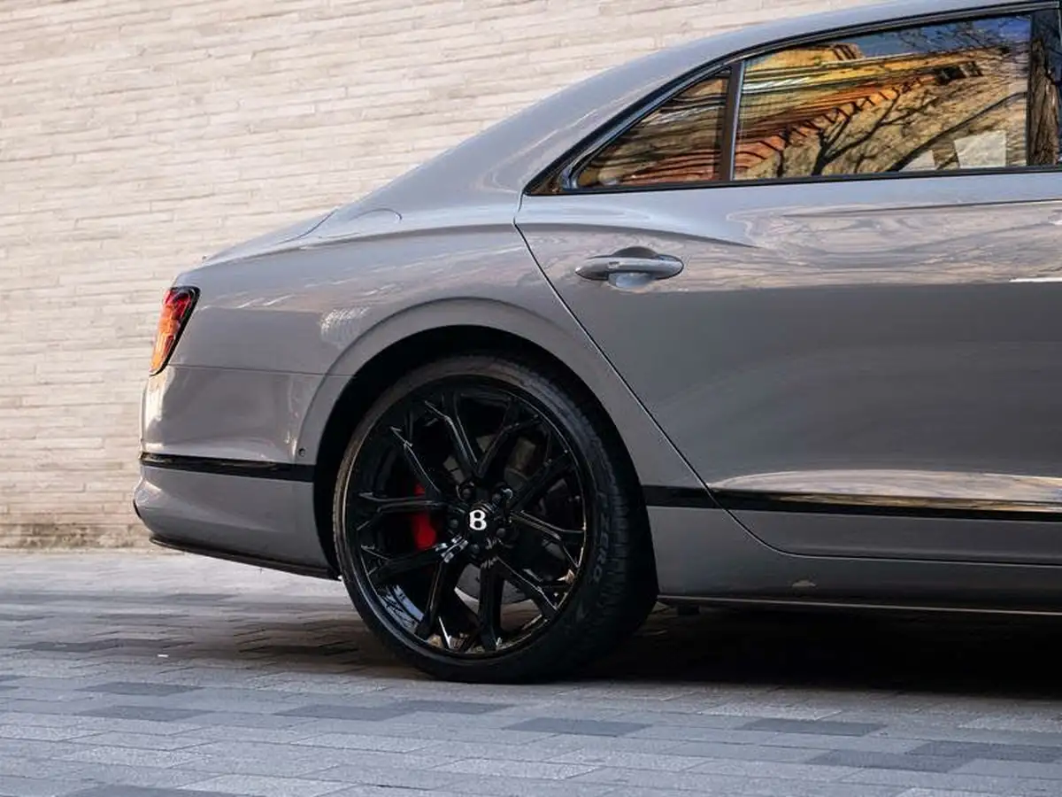 2024-bentley-flying-spur-29-hybrid-big-21