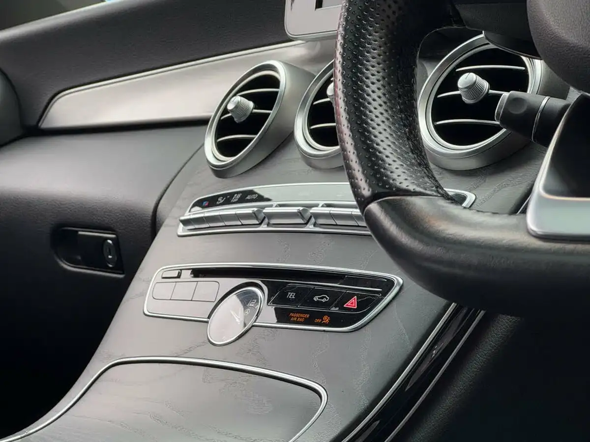2017-mercedes-benz-c-class-21d-c220d-amg-line-premiumss-coupe-2d-9g-tronic-plus-big-33