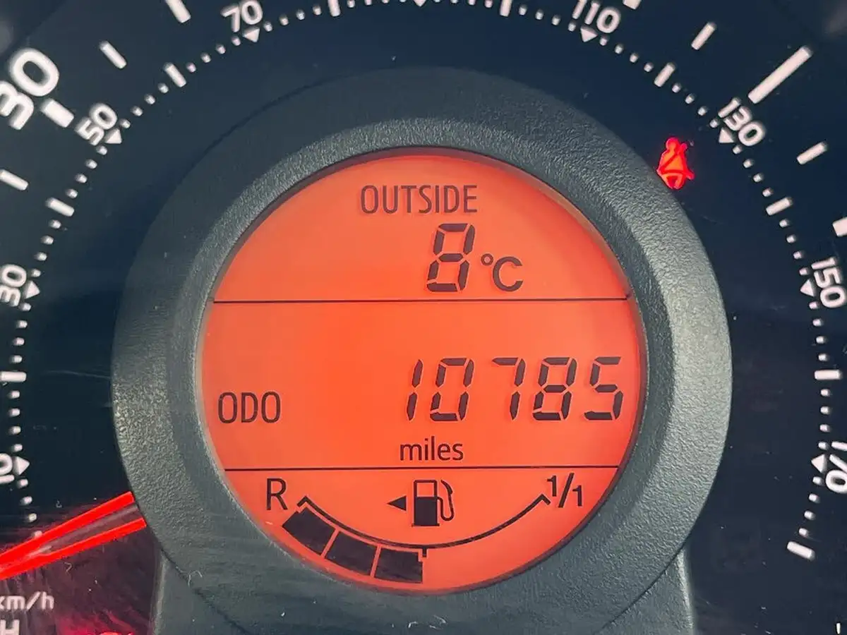 2021-citroen-c1-10-vti-shine-5d-big-25