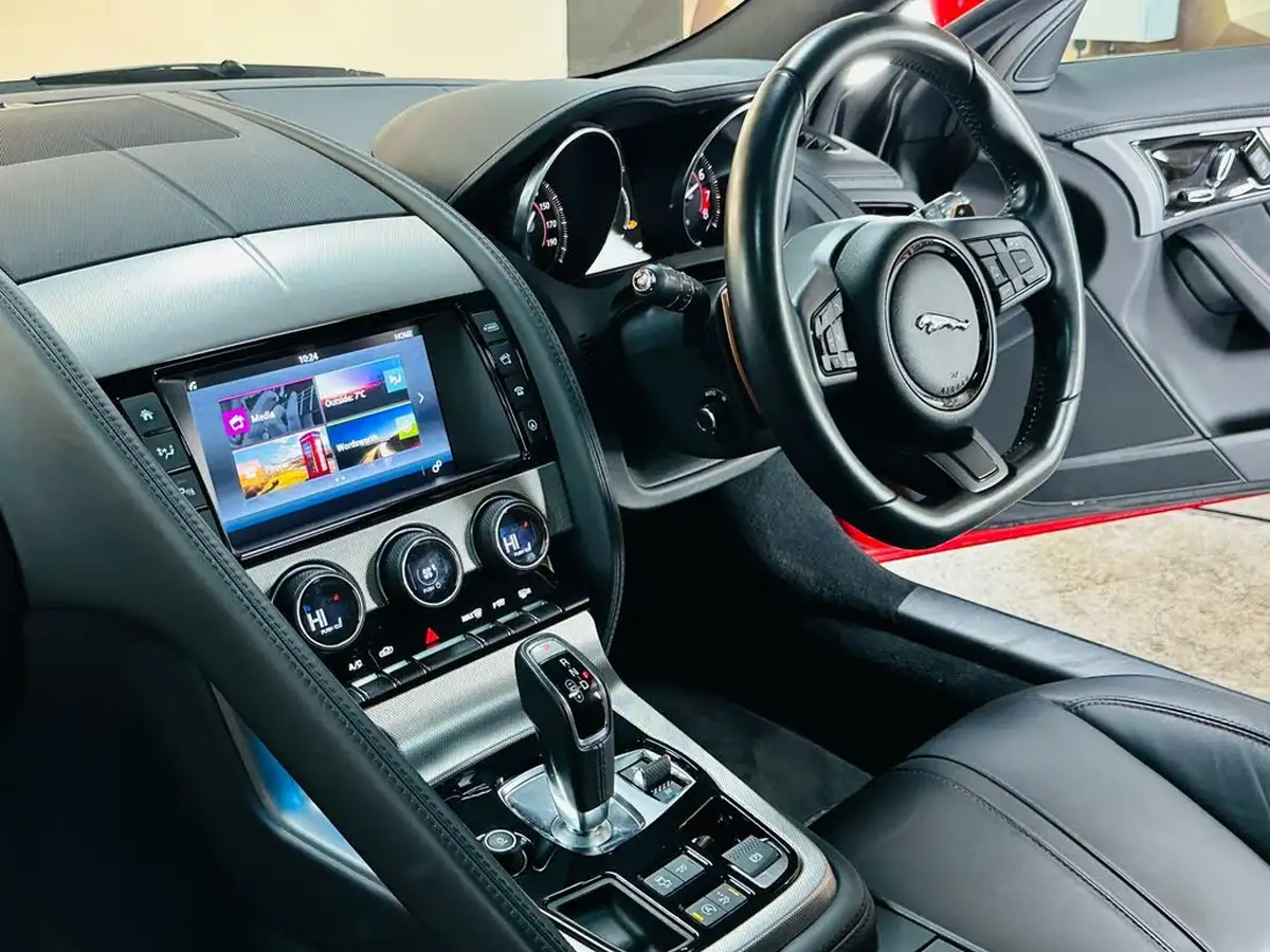 2017-jaguar-f-type-30-v6-sc-coupe-auto-big-9