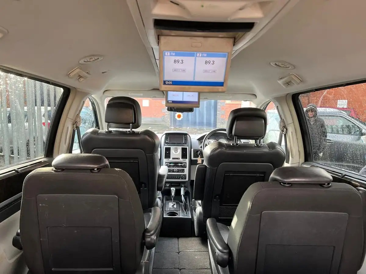 2010-chrysler-grand-voyager-28td-limited-2777cc-big-26