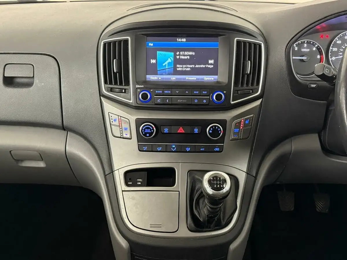 2019-hyundai-i800-25crdi-se-nav-136ps-big-43