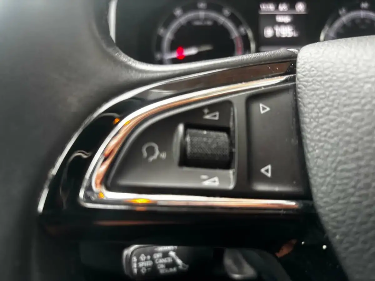 2020-skoda-karoq-15-tsi-se-technology-big-21