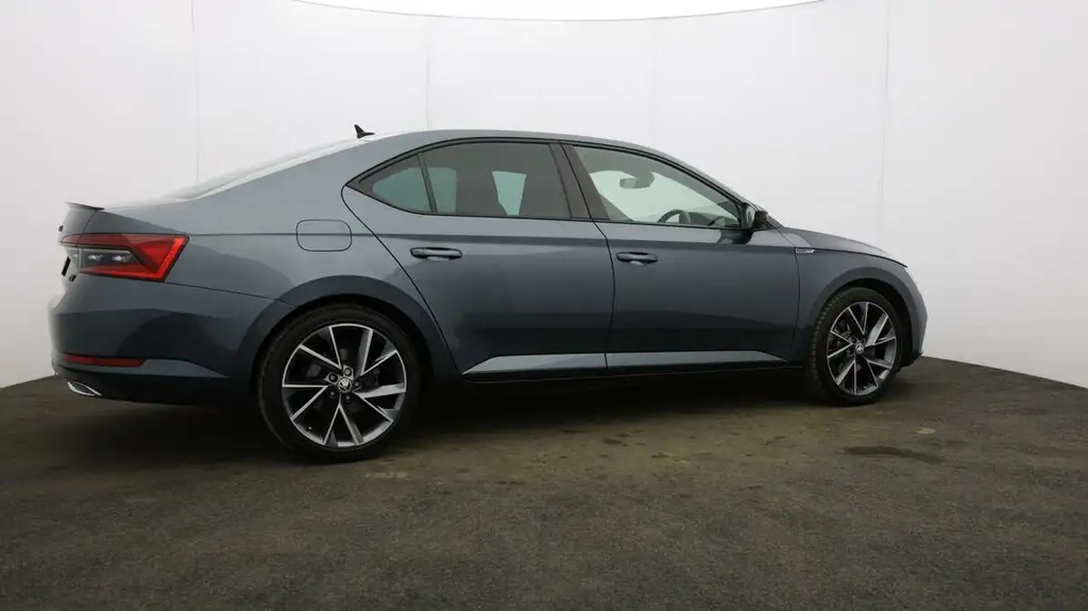 2020-skoda-superb-14-tsi-sportline-plus-hatchback-big-49