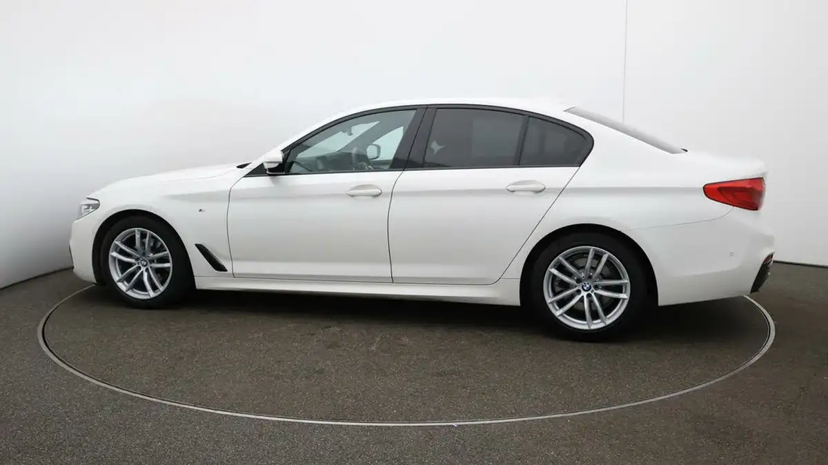 2020-bmw-5-series-20td-520d-m-sport-190ps-mht-saloon-4d-big-51