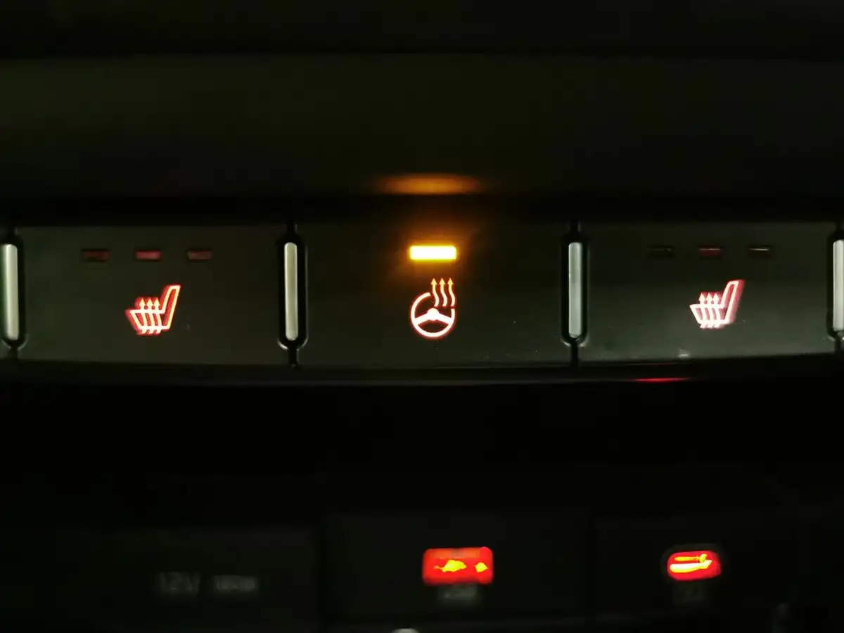 2022-kia-ceed-15-t-gdi-gt-line-big-22