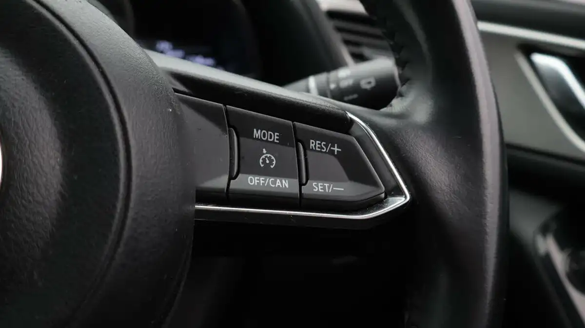 2019-mazda-mazda3-22td-se-l-nav-big-25