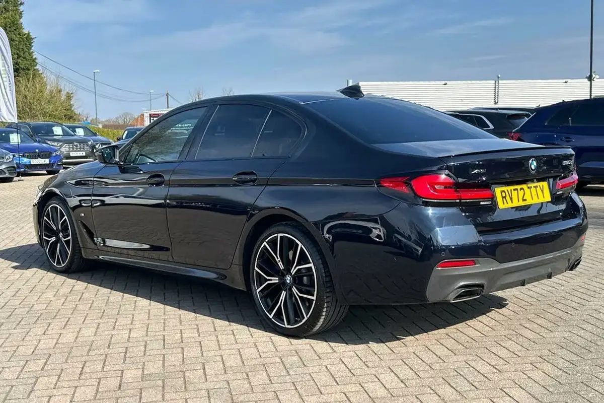 2022-bmw-5-series-30td-530d-xdrive-m-sport-mht-saloon-4d-big-7