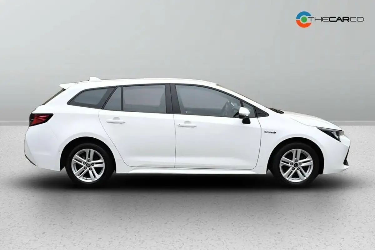 2022-toyota-corolla-18-vvt-i-icon-tech-spare-wheel-touring-sports-5d-big-7