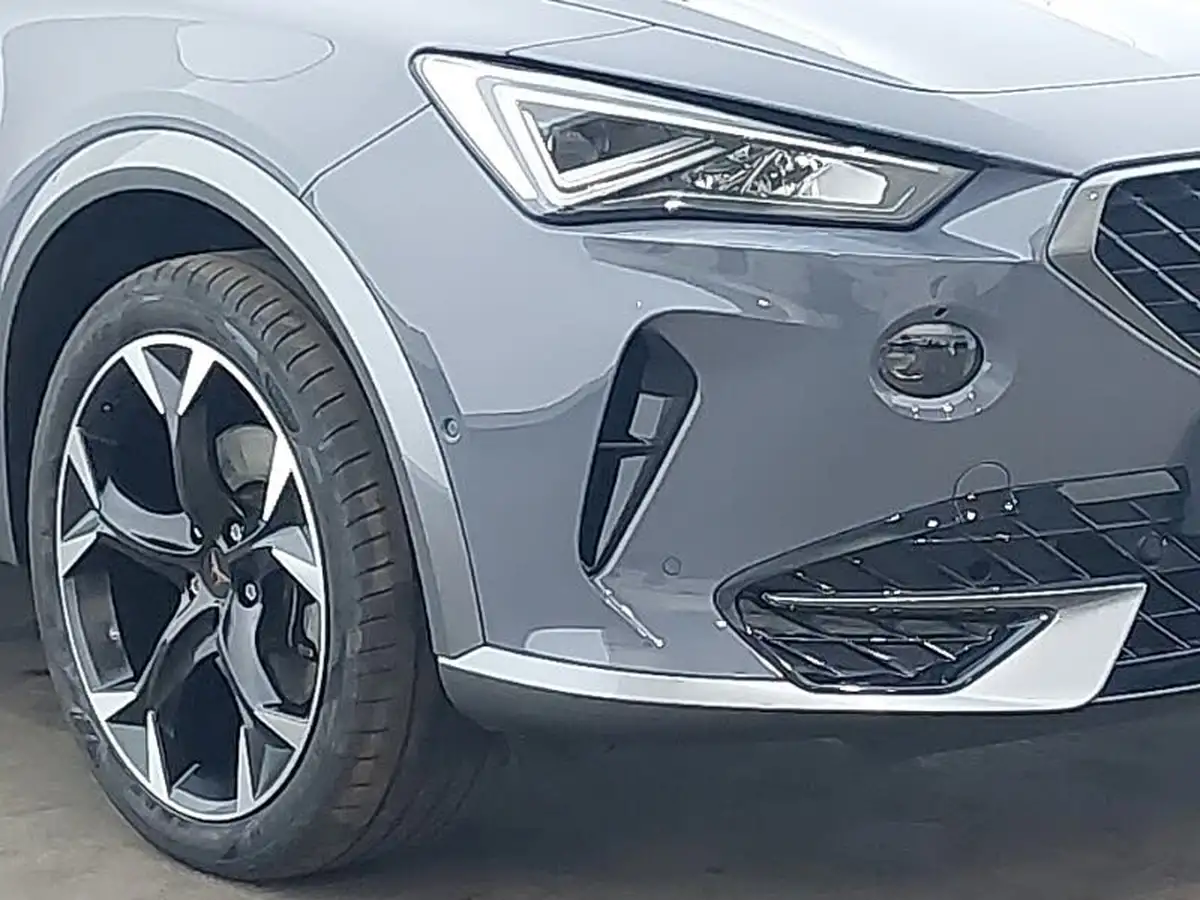 2021-cupra-formentor-14-e-hybrid-v2-big-8