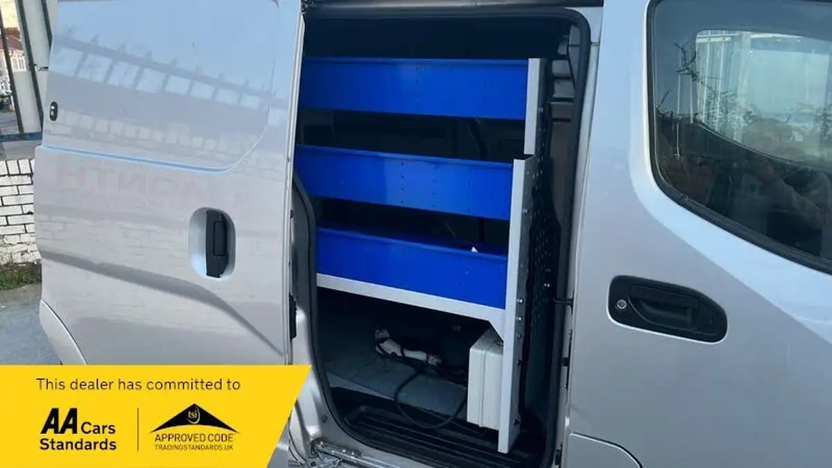 2020-nissan-env200-e-acenta-panel-van-auto-big-9