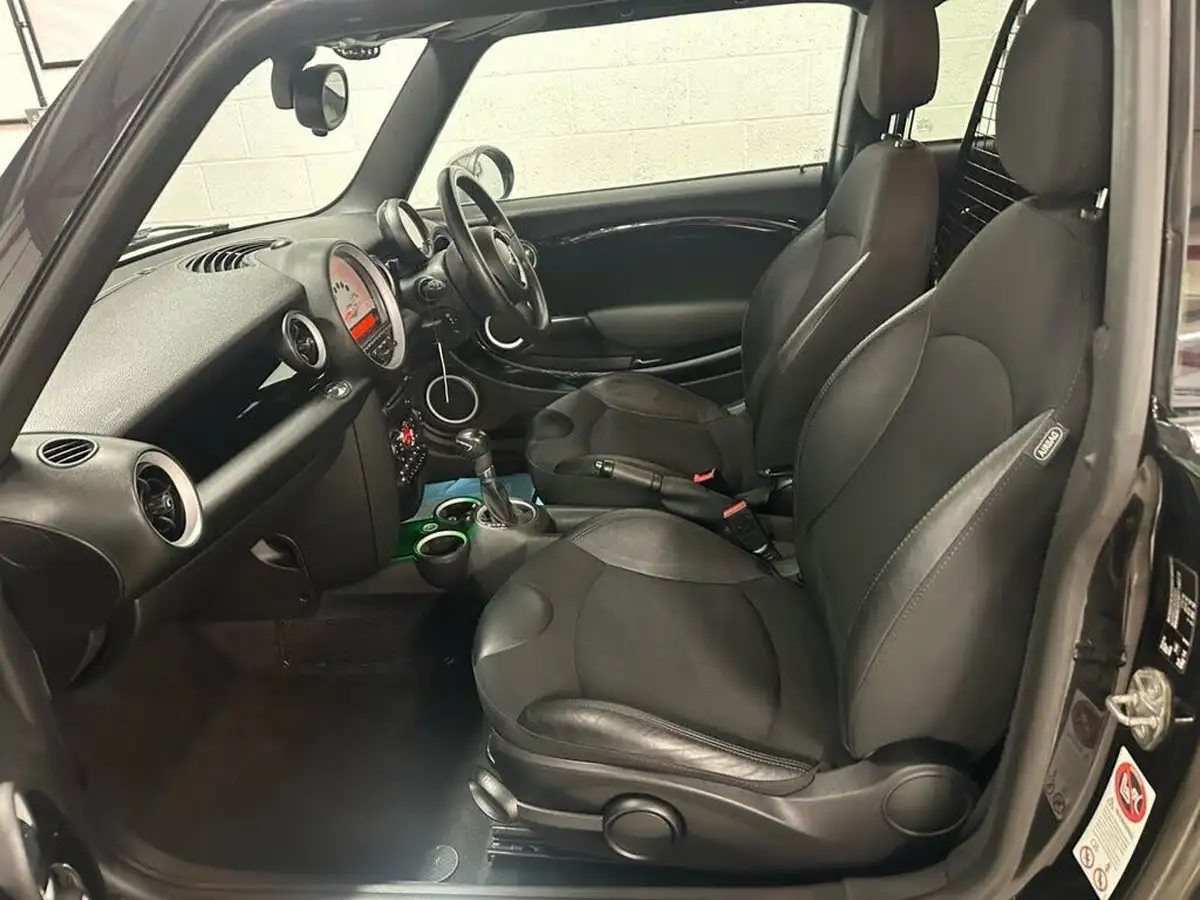 2014-mini-clubvan-20td-mini-cooper-d-vision-big-13