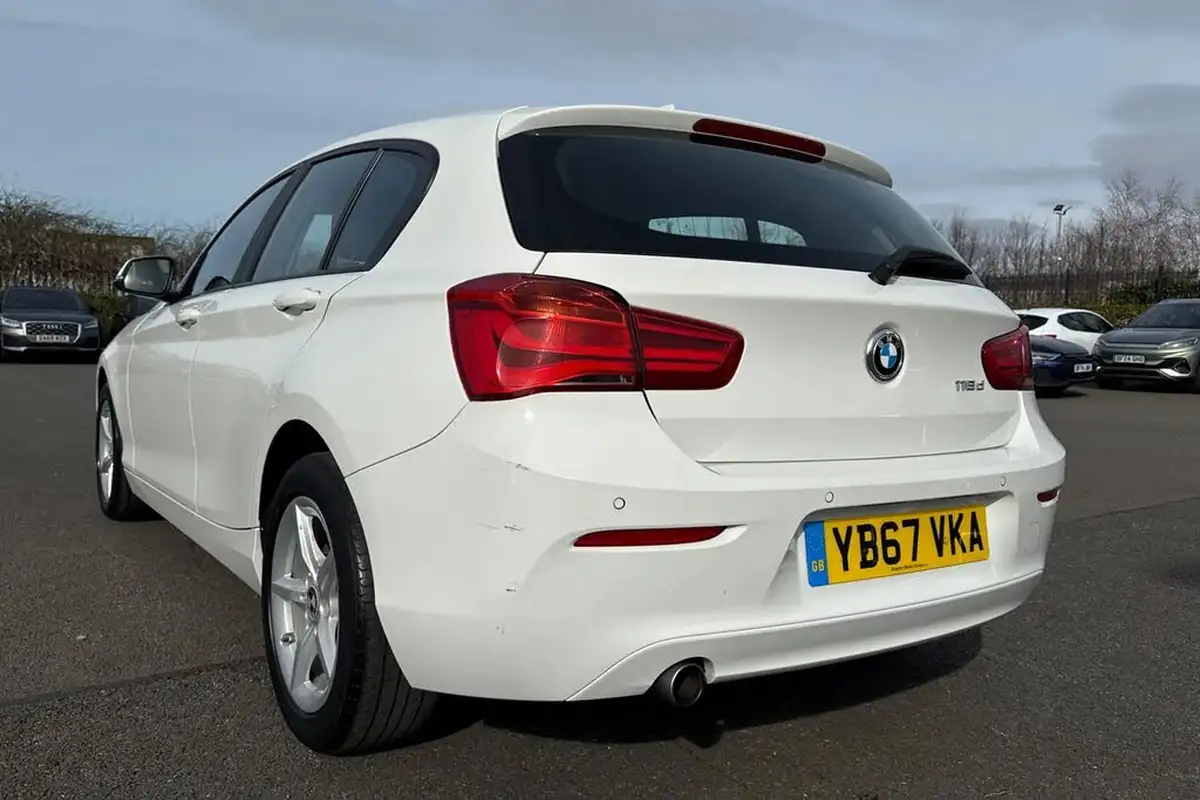 2018-bmw-1-series-15td-116d-se-business-5d-big-7