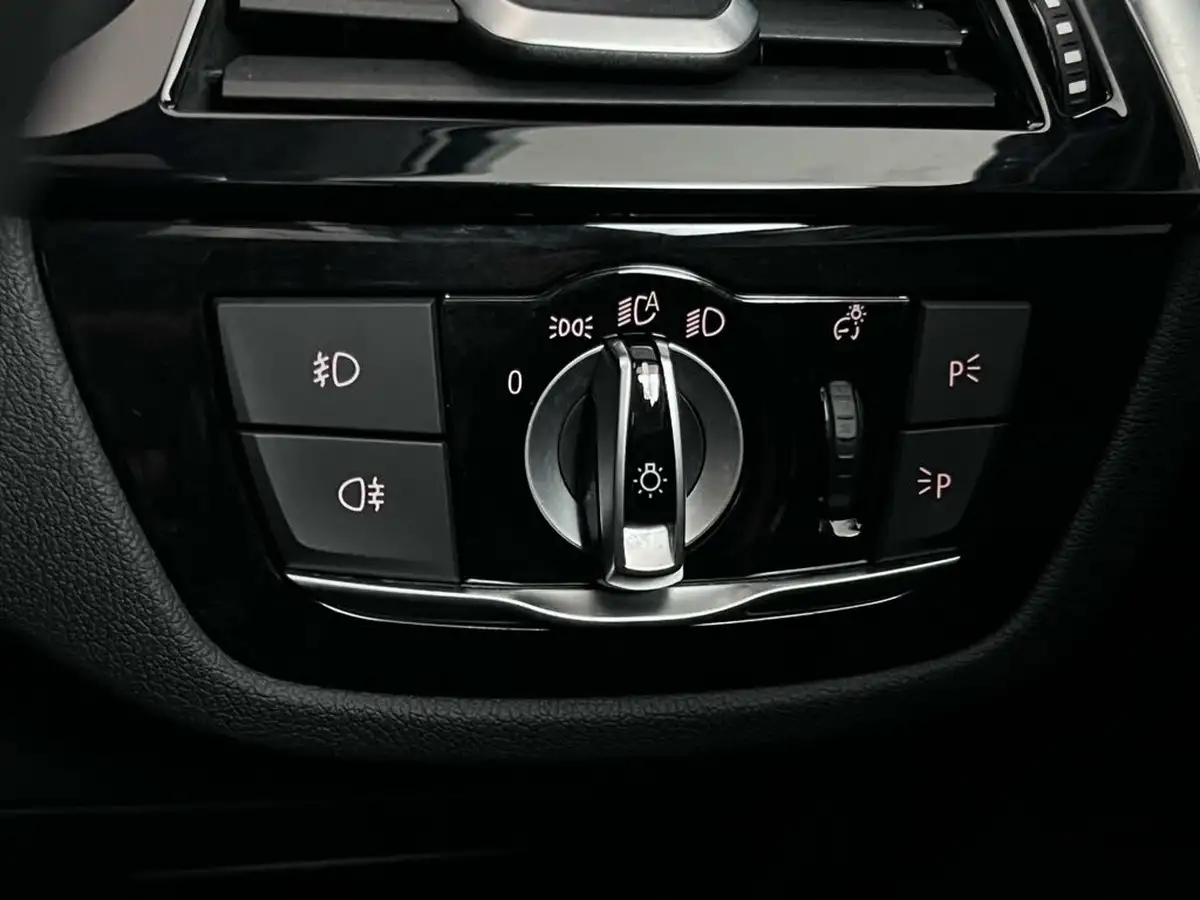 2018-bmw-5-series-20-530e-m-sport-big-23