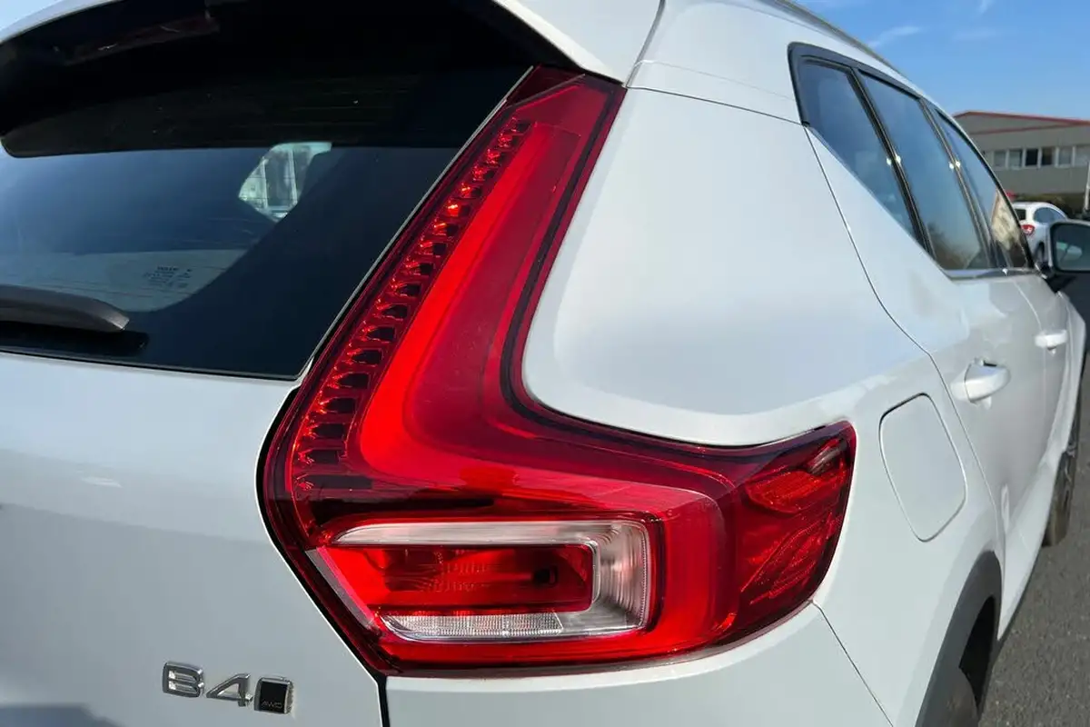 2021-volvo-xc40-20-b4-inscription-pro-194bhp-awd-auto-big-19