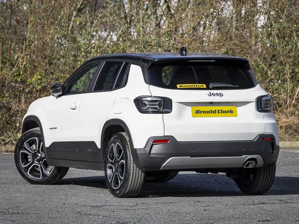 2025-jeep-avenger-12-gse-summit-big-1