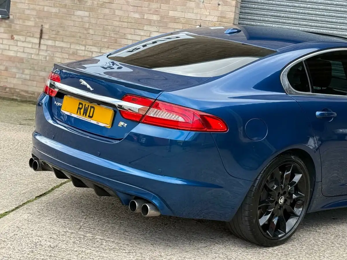2012-jaguar-xf-50-xfr-big-33