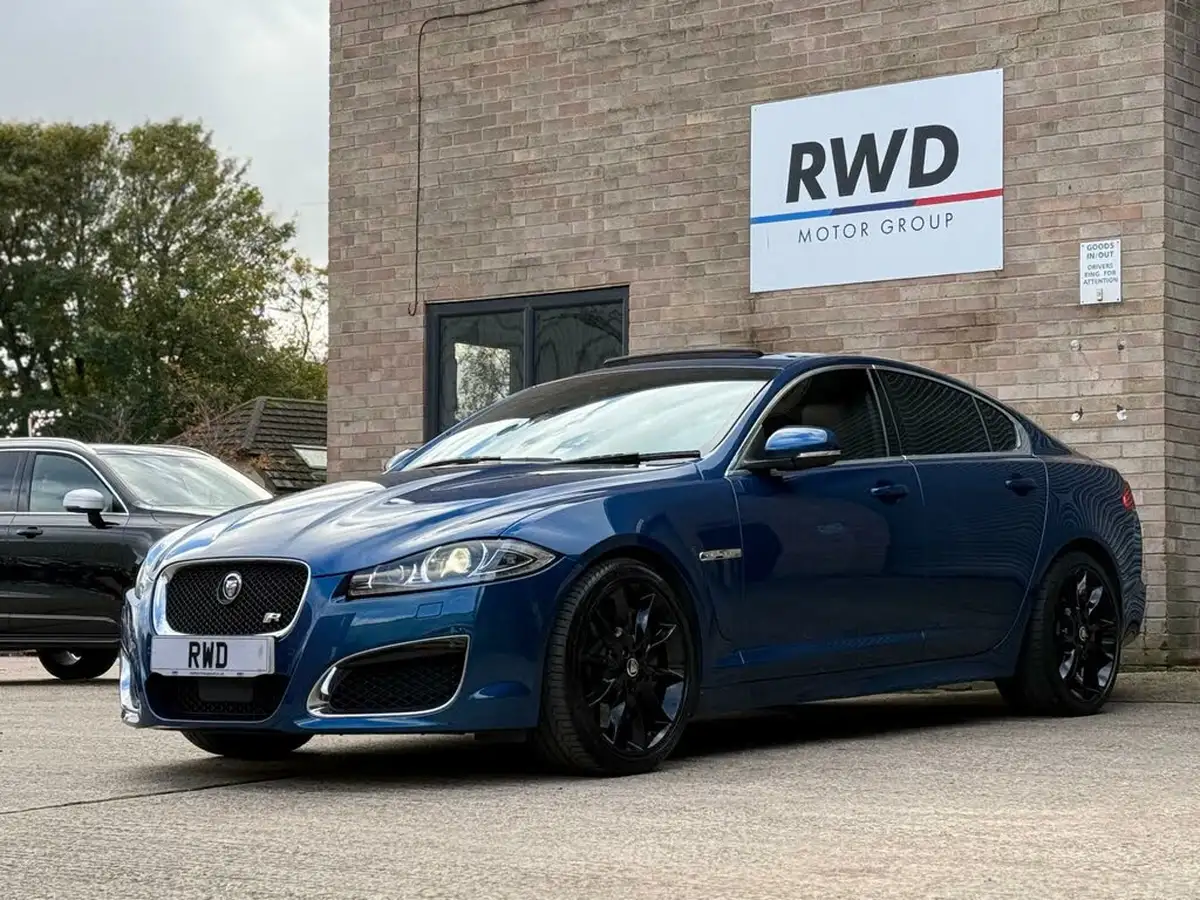 2012-jaguar-xf-50-xfr-big-5