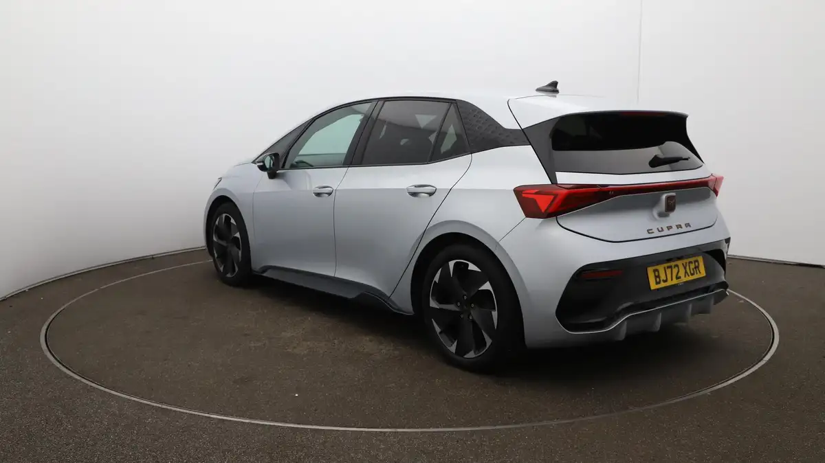 2022-cupra-born-e-v2-204ps-58kwh-big-54