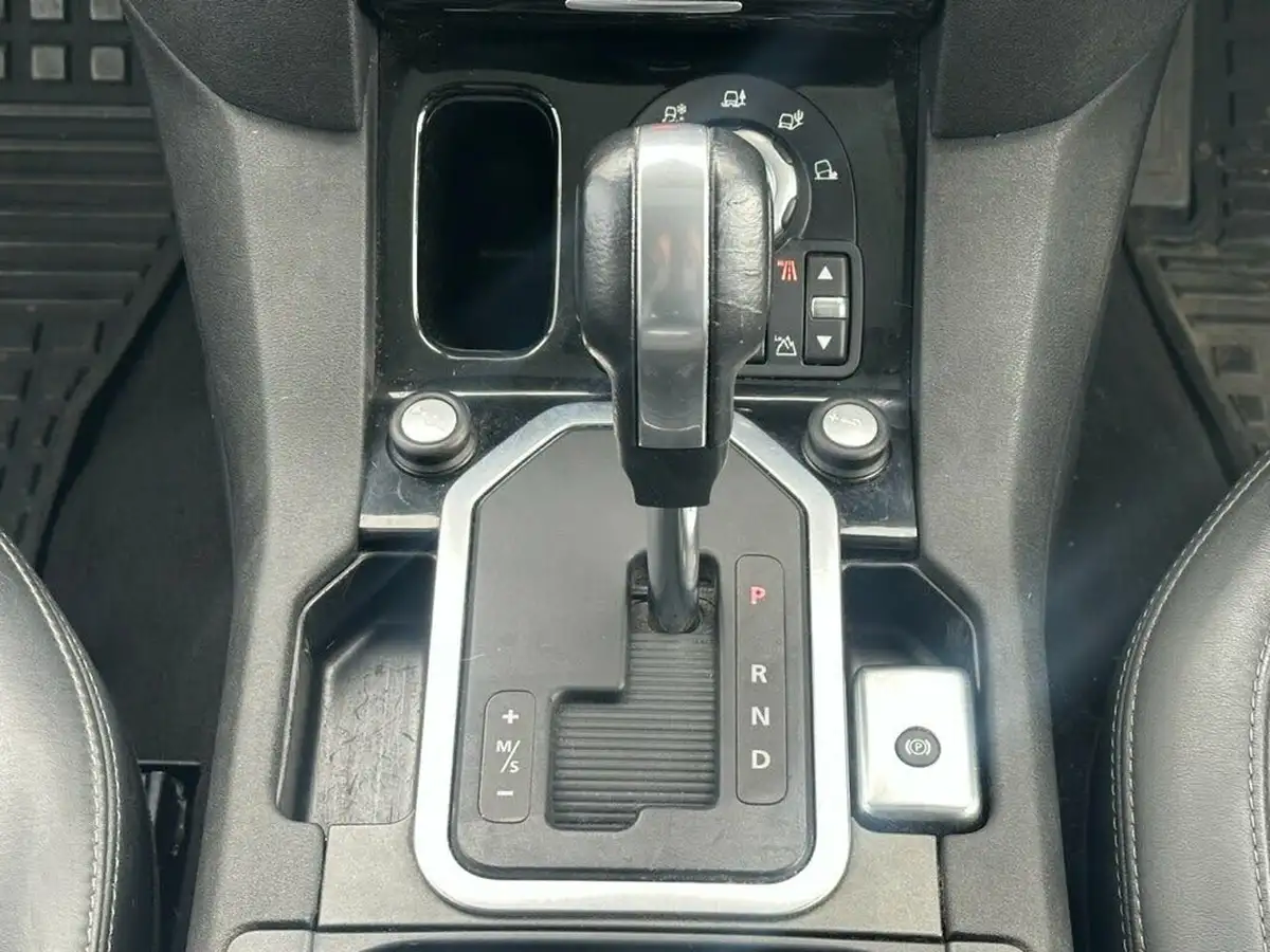 2011-land-rover-discovery-4-30tdv6-hse-big-42