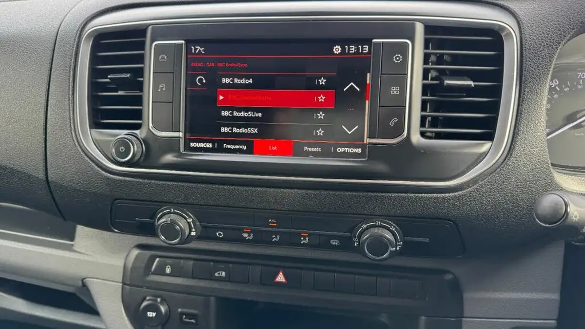 2022-citroen-dispatch-20bluehdi-enterprise-pro-xl-1400-big-33