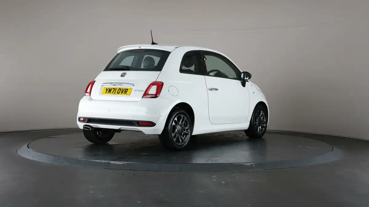 2022-fiat-500-10-hey-google-big-64