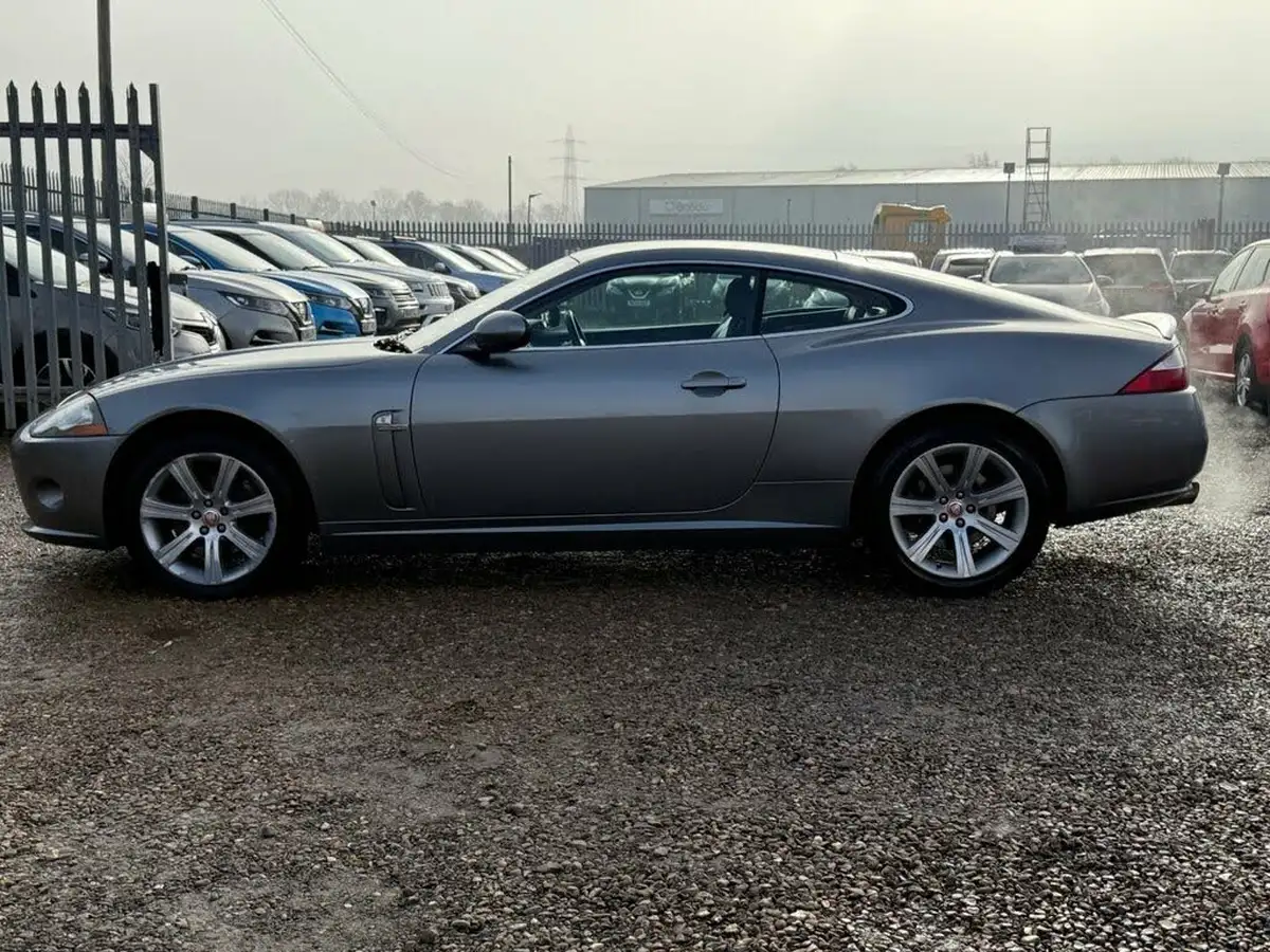 2007-jaguar-xk-42-coupe-big-7