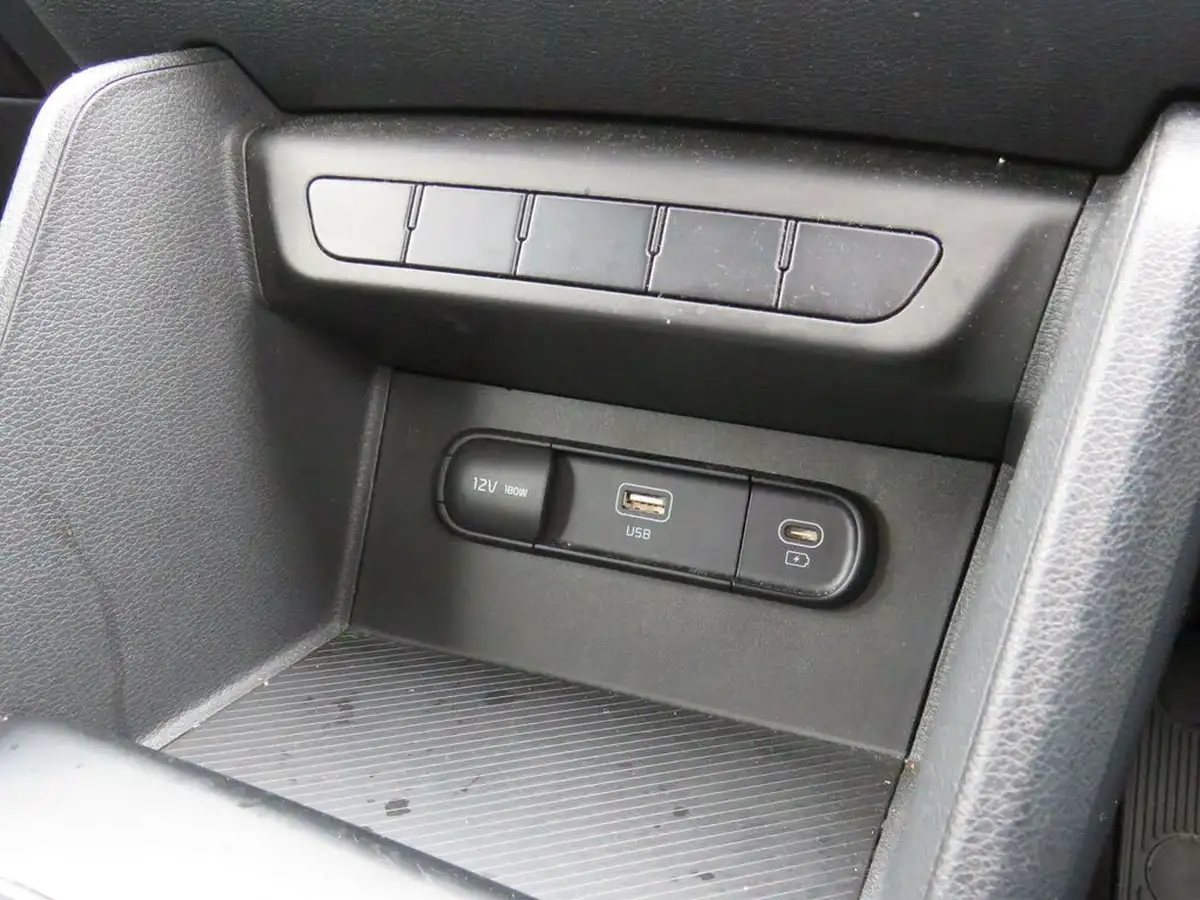 2022-kia-sportage-16-t-gdi-2-148bhp-1598cc-big-16