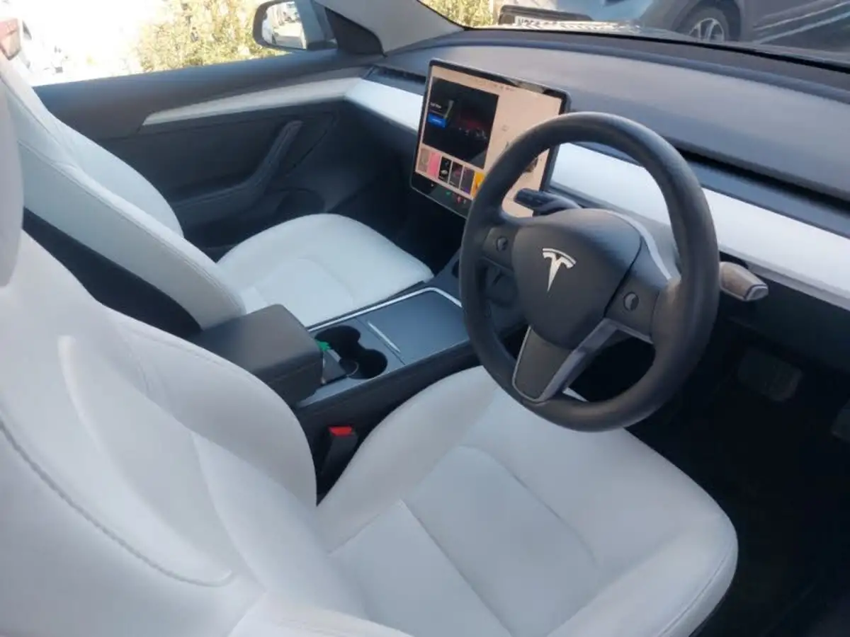 2021-tesla-model-3-e-standard-plus-big-17