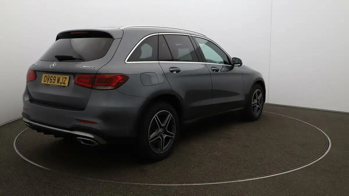 2019-mercedes-benz-glc-class-20d-glc220d-amg-line-station-wagon-5d-4matic-plus-big-46