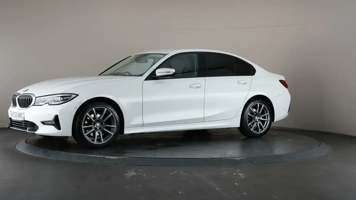 2019-bmw-3-series-20td-320d-sport-190bhp-saloon-4d-auto-big-41