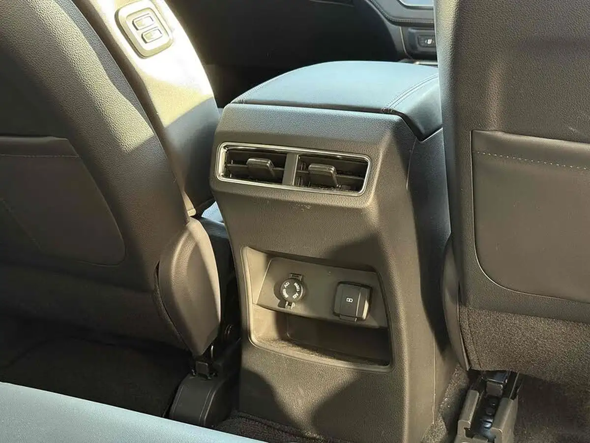 2024-kgm-ssangyong-rexton-22td-k30-big-32